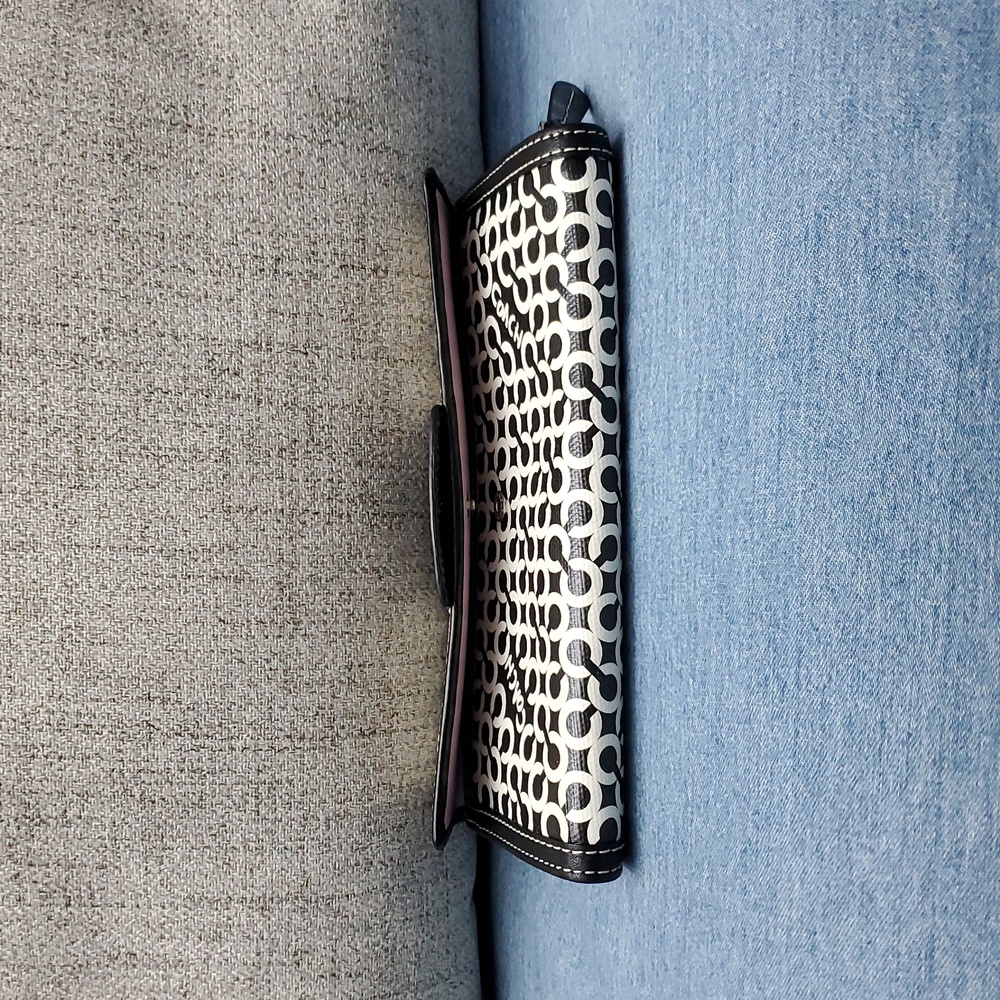 NWOT Coach Penelope Black and White Monogram Op Art Wallet - Picture 14 of 16
